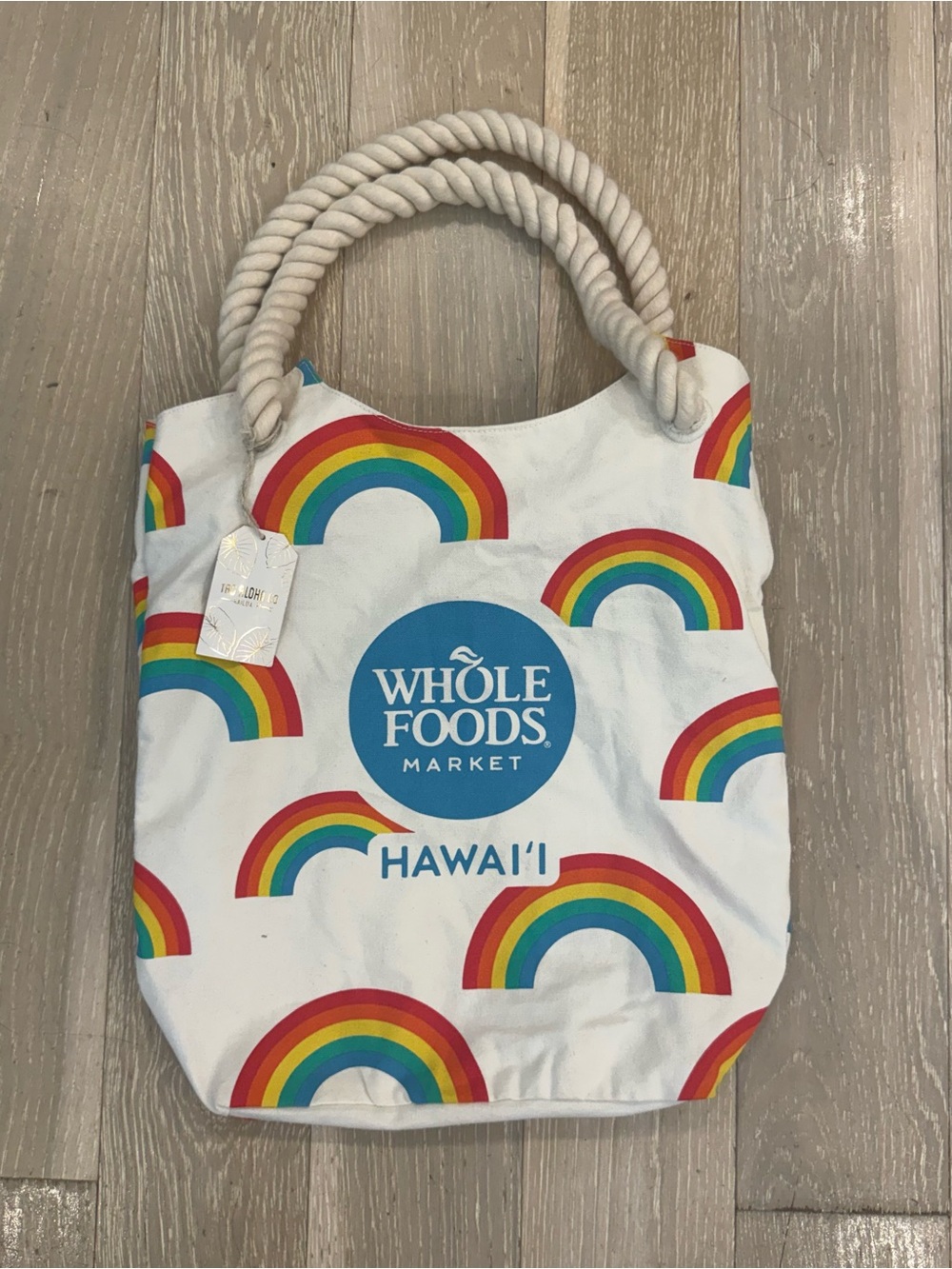 2 Whole Foods Market Exclusive Hawaiʻi Rainbow & Pineapple Canvas Tote Bag NWT - Picture 3 of 6